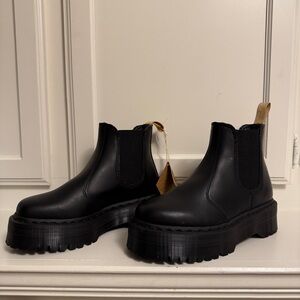 Black Platform Chelsea Boots